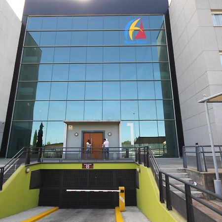 Apartamentos Vertice Sevilla Aljarafe Bormujos Luaran gambar