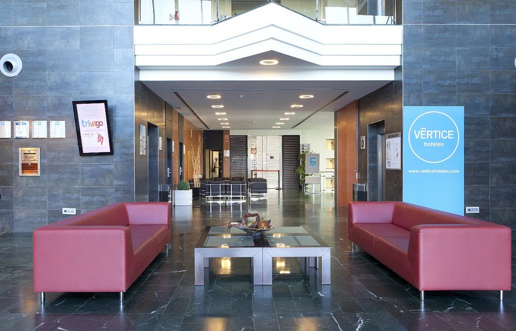 Apartamentos Vertice Sevilla Aljarafe Bormujos Luaran gambar