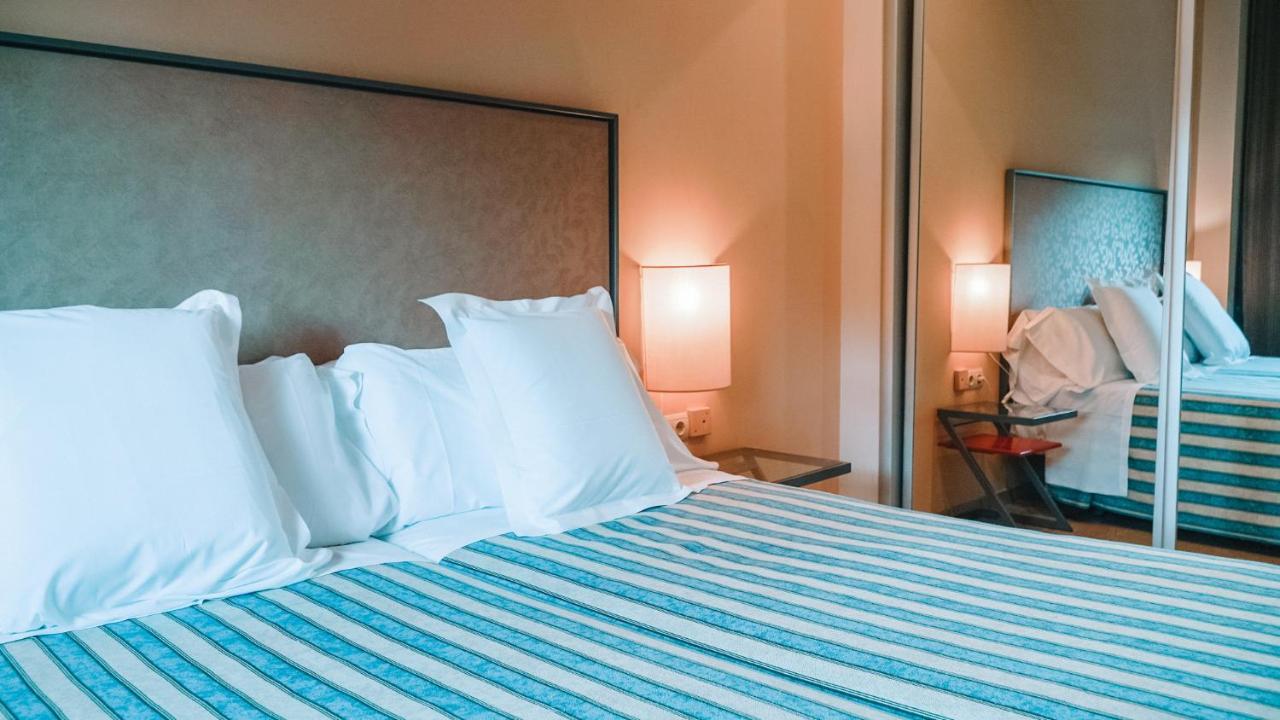 Apartamentos Vertice Sevilla Aljarafe Bormujos Luaran gambar