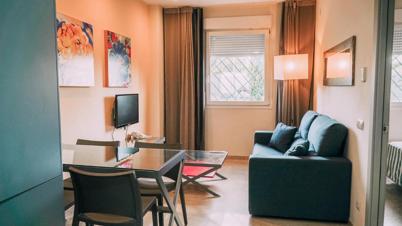 Apartamentos Vertice Sevilla Aljarafe Bormujos Luaran gambar